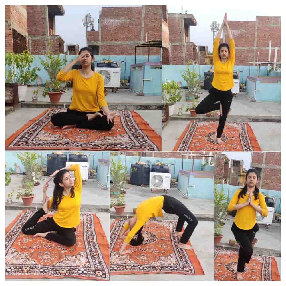 This image has an empty alt attribute; its file name is Jagat-taran-girls-degree-college-international-yoga-day-outreach-programs-2022-5.jpeg